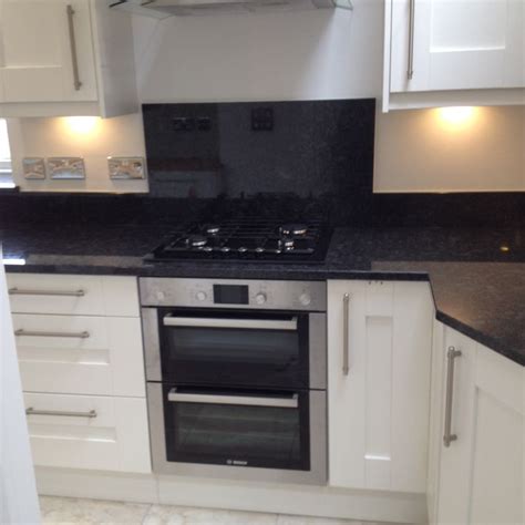 gas hob above built under oven